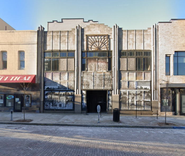 Della Photoplay Theatre